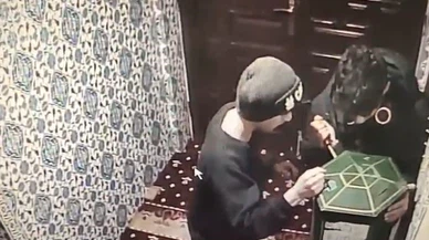 Burdur’da camiye girip bağış kutusunu zorladılar, ama açamadılar... Şüpheliler böyle görüntülendi!