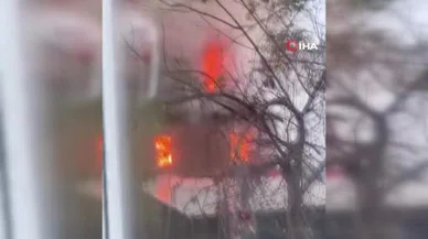 Çatalca'da hayalleri de eviyle birlikte yanan kadın göz yaşlarını tutamadı!