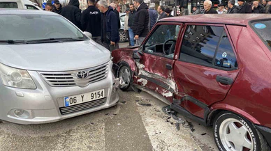 Çorum Cemilbey Caddesi’nde zincirleme kaza: 3 araç çarpıştı, kimsenin burnu kanamadı!