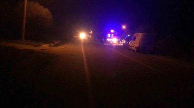 Datça’da gece yarısı can pazarı: Motosiklet ile otomobil karşı çarpıştı!