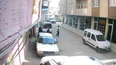 Unutkan şoför, genç kızı unufak etti! Yer çekimi testi anbean kamerada...