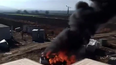 Bir anda alev aldı: Park halindeki araç kullanılamaz hale geldi!