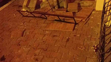 Esenyurt’ta 'kiranı ver' kavgası kamerada! Kapı kırıldı, tehditler havada uçuştu...