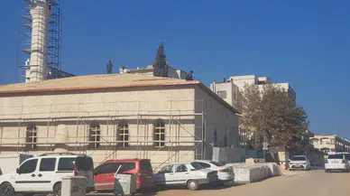 Depremde hasar gören Dervişiye Camisi yeniden ibadete hazırlanıyor!