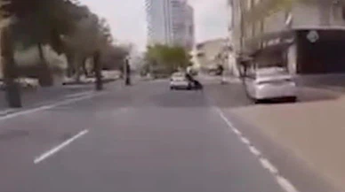 Hatalı şerit değiştirme davetiye çıkardı: Kayseri’de göz göre göre kaza!