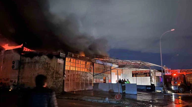 Hatay’a deprem yetmedi, yangın vurdu! Emek, alın teri, umut hepsi kül oldu...