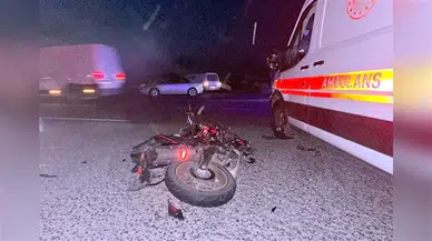 Çeşme’de feci kaza: Motosiklet ile ticari araç çarpıştı!