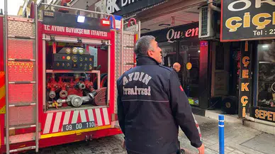 Efeler’de elektrik arızası çiçekçiyi ateşe verdi: İtfaiye son anda yetişti!