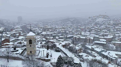 Kastamonu beyaza büründü... Şehir adeta bir kış masalına dönüştü!