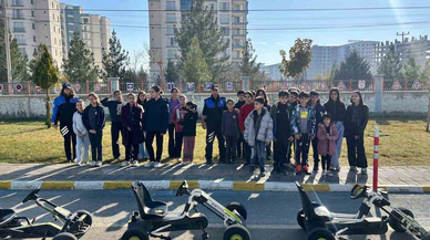 Mardin’de çocukların renkli trafik eğitimi büyük ilgi topladı