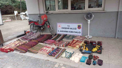 Mezar ustası kılığında 20 evi soydular: Jandarmadan kaçamadılar!