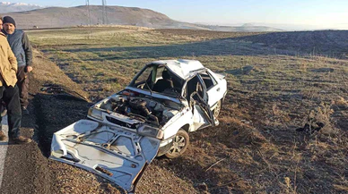 Muş’ta kaza değil adeta akrobasi! Direksiyon kaçtı, otomobil taklaya doymadı...