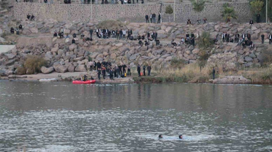 Cizre’de yürekleri sızlatan olay: Küçük çocuğun izine henüz rastlanamadı