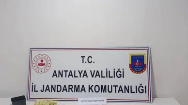 Köy kahvesine kumar baskını...Muhtar jandarmaya yakalandı!
