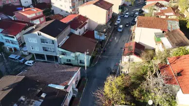 Sessiz bir gece, sabah büyük risk bıraktı... Sarıyer’de kayan bina tehlike saçıyor!