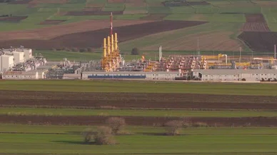 Alevlerin yükseldiği o dakikalar... Silivri BOTAŞ yangınında görüntülere böyle yansıdı!