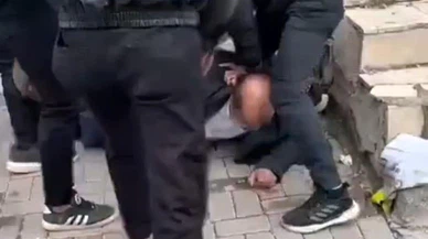 Şanlıurfa’da sokak ortasında vahşet...Yaşlı adama acımasızca saldırdılar!