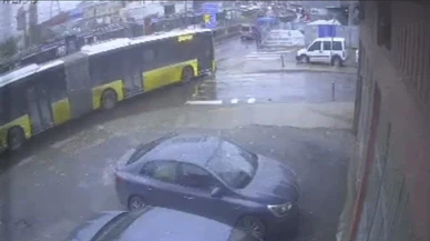 Sultangazi’de kaygan yol kazası ucuz atlatıldı! İETT otobüsü kontrolden çıktı, ortalık karıştı