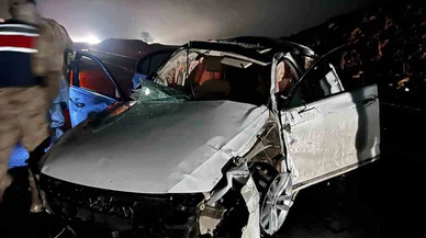 Bir anda kontrolden çıktı: Diyarbakır'da takla atan otomobil can aldı!