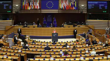 AB, Rusya’nın hibrit savaşına karşı harekete geçti: Yeni yaptırımlar açıklandı!