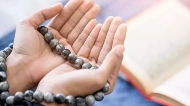 Berat Kandili, Adetliyken Dua ve Sûre Okunur Mu, Zikir Çekilir Mi?