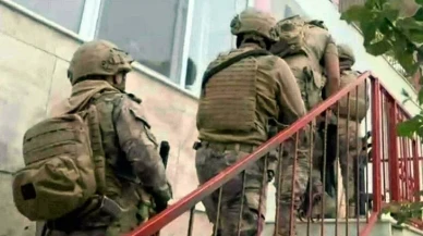 FETÖ’ye Büyük Darbe! İzmir’de 5 İlçede Eş Zamanlı Operasyon