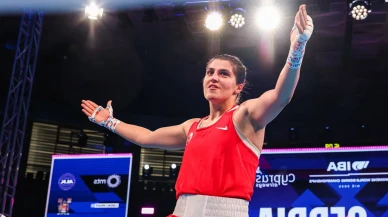 Milli Kadın Boksörümüz Sırbistan'da Dünya Şampiyonu Oldu! Busenaz Sürmeneli Türkiye'ye Altın Madalya Getirdi