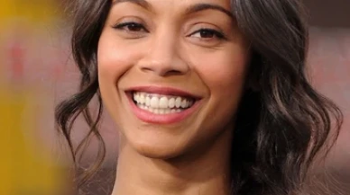 Zoe Saldana Kimdir,  Hayatı, Yer aldığı Sinema/Dizi Yapımları Neler?