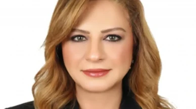 Ebru Özdemir kimdir, kaç yaşında, aslen nereli, evli mi, eşi kim, alevi mi, çocukları var mı? Özel Hayatı ve Kariyeri