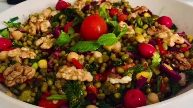 Zayıflamak İsteyenlere Müjde: Tok Tutan Maş Fasulyesi Salatası Tarifi