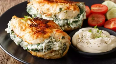 Sağlıklı ve Lezzetli! İşte Evde Kolayca Yapabileceğiniz Dolgulu Tavuk!