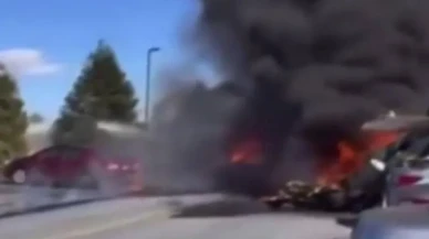 Havada Açık Kapı Paniği! Dönüş Yapamayan Uçak Otoparka Düştü