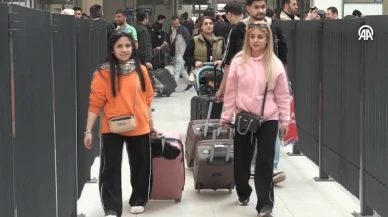 İranlı Turistler Kapıköy Gümrük Kapısından Giriş Yaptı: Nevruz Bayramı Tatillerini Türkiye'de Geçirecekler