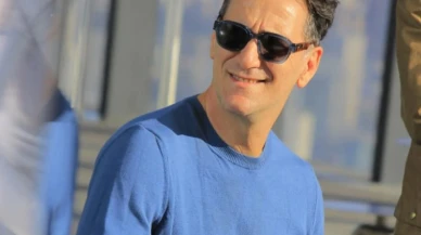 55 Yaşında Ama Hala 30 Gibi! Bekir Aksoy’un Yıllara Meydan Okuyan Görüntüsünün Perde Arkası