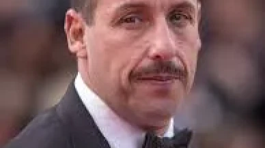 Adam Sandler Oscar 2025 Törenine Tarzıyla Damga Vurdu!