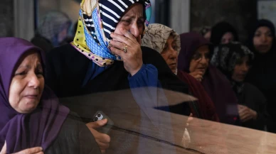 Görenler gözyaşlarını tutamıyor! Hazreti Muhammed’in (SAV) mukaddes emaneti sergileniyor