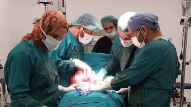 Diyarbakır’da Şaşkına Çeviren Ameliyat: Kadının Karnından Dev Miyom Çıktı!