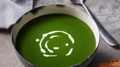 Şifa Dolu Bir Kase: Kremalı Ispanak Çorbası ile Bağışıklığınızı Güçlendirin!