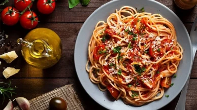 Şeflerden Özel Kıymalı Makarna Tarifi! İşte Lezzet Püf Noktaları