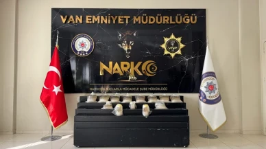 Van'da Zehir Timi Yakalandı! 36 Kilo Likit Metamfetamin Ele Geçirildi