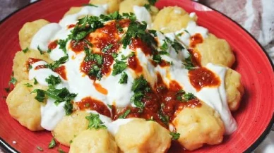 Bir Kere Deneyen Bir Daha Vazgeçemiyor! İşte Enfes Patates Borani Tarifi