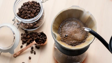 Sade Kahve Artık Geride Kaldı: Jennifer Aniston’ın Vazgeçemediği Tereyağlı Kahve Tarifi!