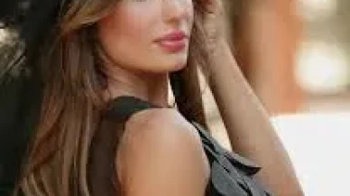 Şarkıcı Hatice Botoks Zehirlenmesi Yaşadı! Konuşmakta Zorlanıyor, 4.5 Haftadır İyileşemedi