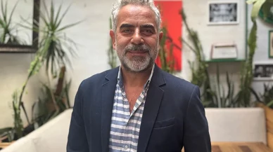 Yurdaer Okur Kiminle Evli, Eşi Kim, Evli mi, Eşi Kaç Yaşında, Çocuğu Var mı? Sanat ve Edebiyatla Harmanlanmış Bir Hayat