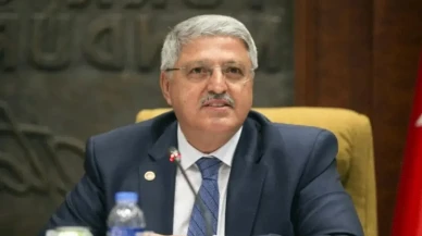 Vedat Demiröz Kimdir, Kaç Yaşında, Evli Mi, Eşi Kim, Aslen Nereli, Oğlu Kim? Biyografisi ve Siyasi Kariyeri