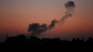 Hama ve Şam alev alev! İsrail jetlerinden Suriye'ye gece baskını