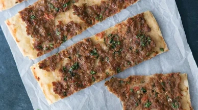 Ekmek Hamurundan Lokanta Usulü Pide! Bu Tarifi Denemeyen Kalmasın