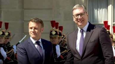 Fransa Cumhurbaşkanı Macron Sırbistan Cumhurbaşkanı Vucic İle Bir Araya Geldi: Balkanlardaki Son Gelişmeler Gündemde