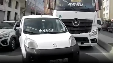 TIR'ın Kör Nokta Alanına Girdi Kazaya Neden Oldu: Kaza Anı Kamerada