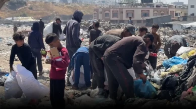 Gazzeliler Yemek Pişirmek İçin Çöplerin Arasında Yakıt Arıyor